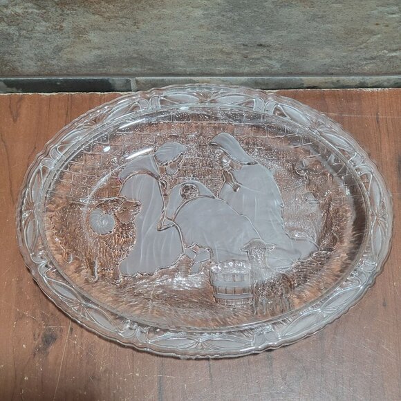 Vintage Clear Frosted Serving Dish Plaque Glass Oval Nativity Scene - Picture 11 of 11